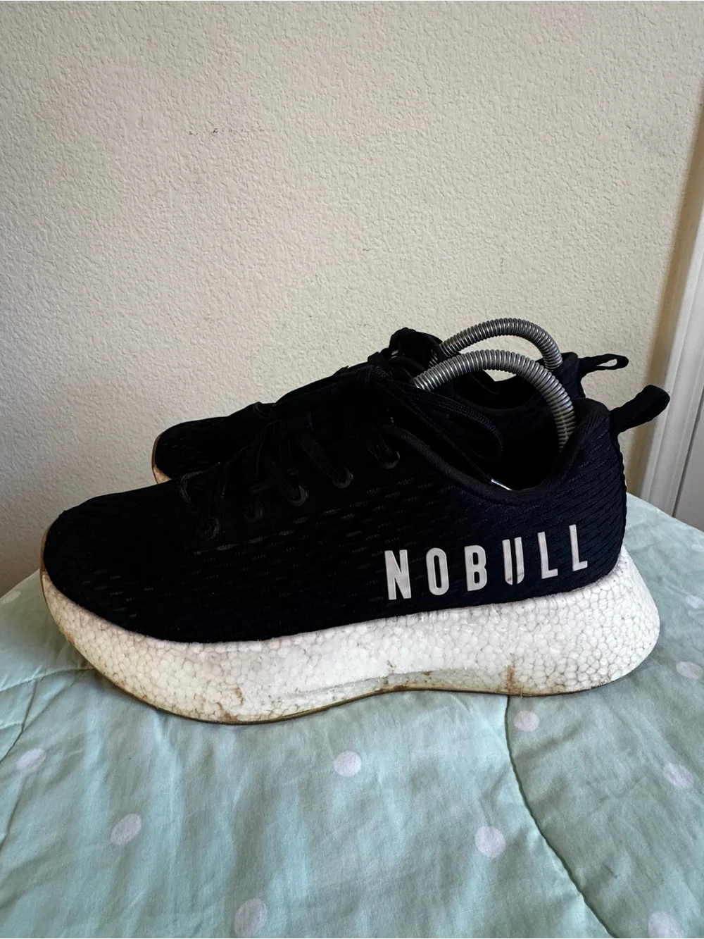 NOBULL Runner+ athletic running shoes Womens size 9.5